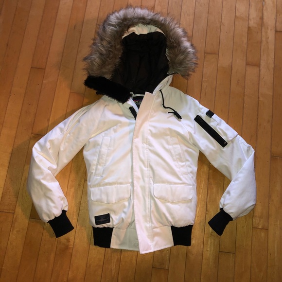 TNA Jackets & Blazers - TNA down filled parka